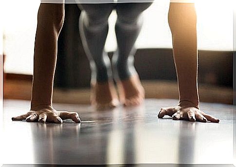 woman doing exercises