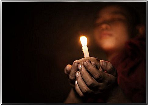 buddhist candle