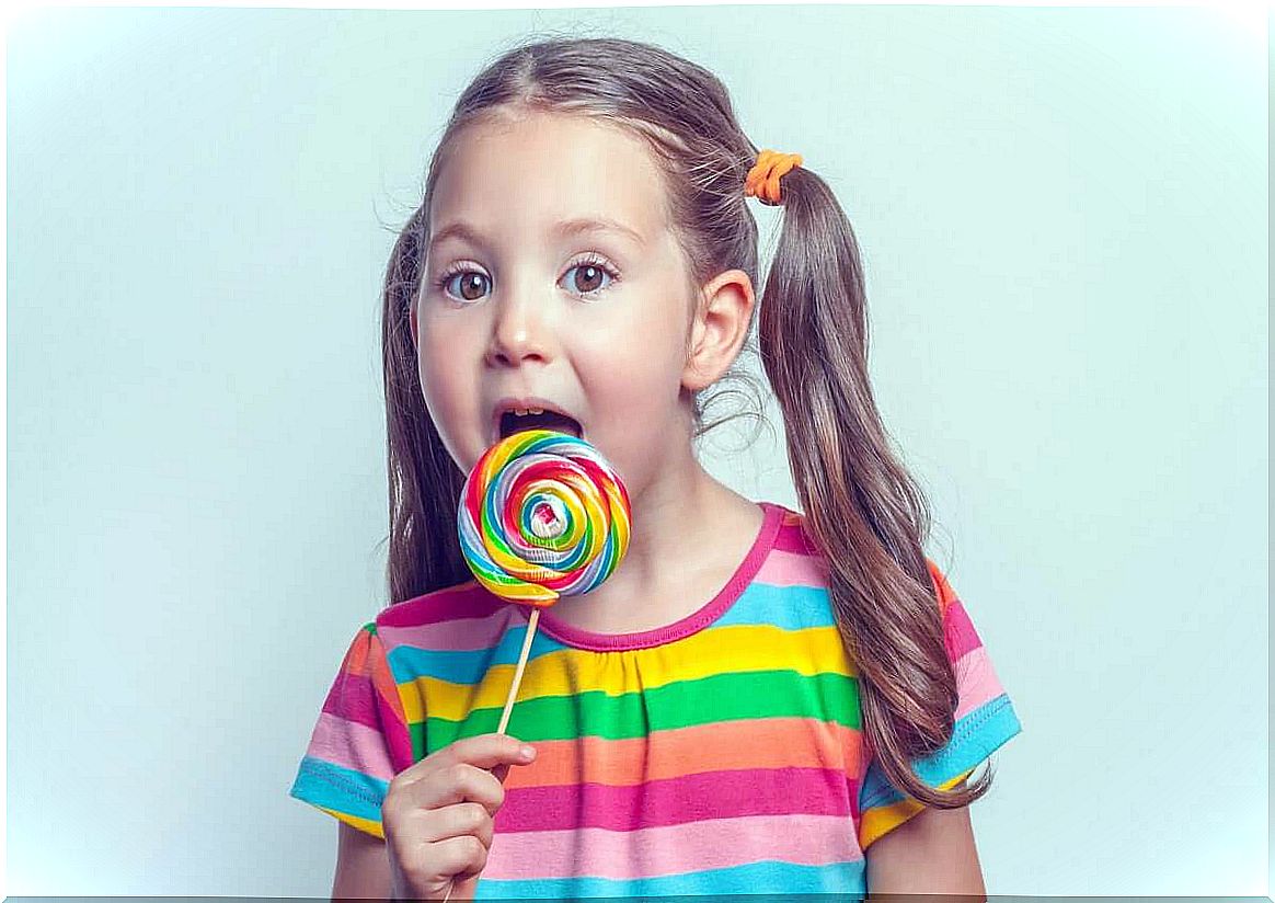 girl with lollipop